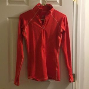 Nike sweater size small perfect condition